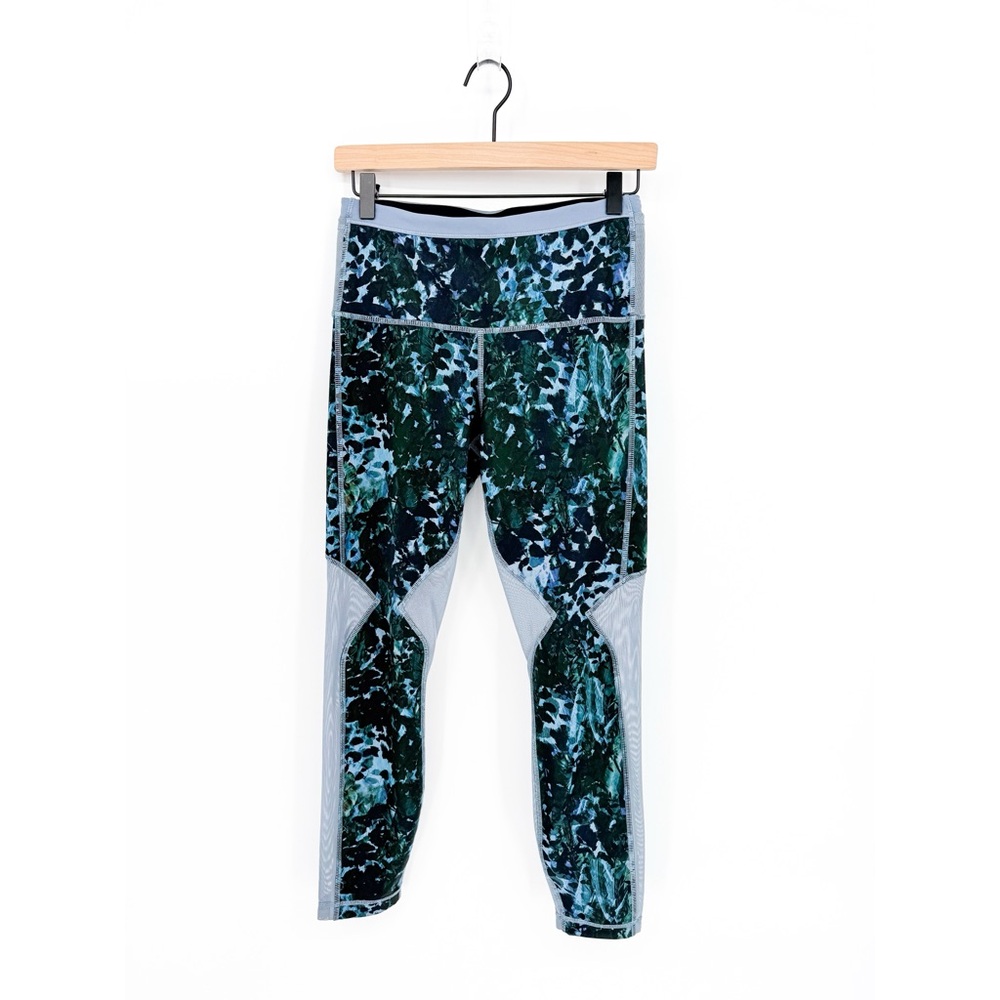 Lululemon Running In The City 7/8 Tight Leggings Blue Floral Mesh Size 6